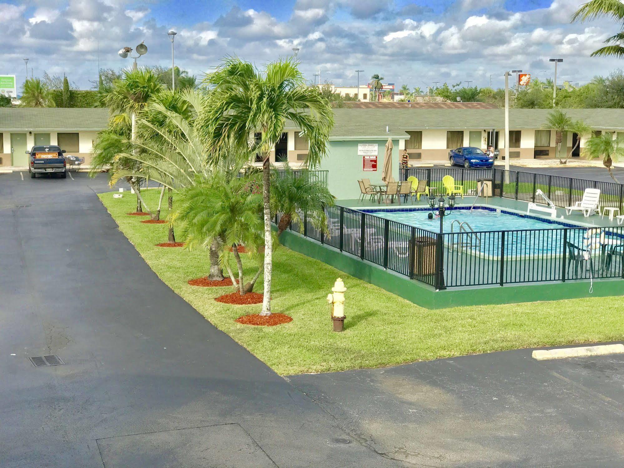 Budget Host Inn Florida City Dış mekan fotoğraf